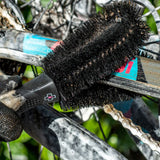 Muc-Off 2 Prong Brush